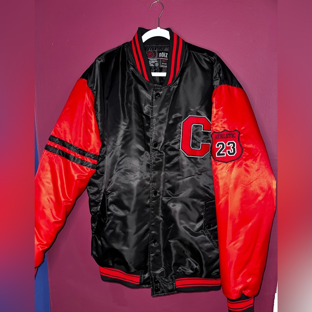 Chicago Black and red bomber jacket with a sporty vibe #streetwear
